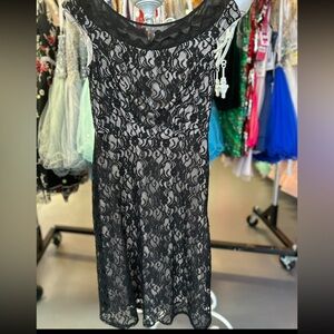 Short Black Formal W/Lace Size 4